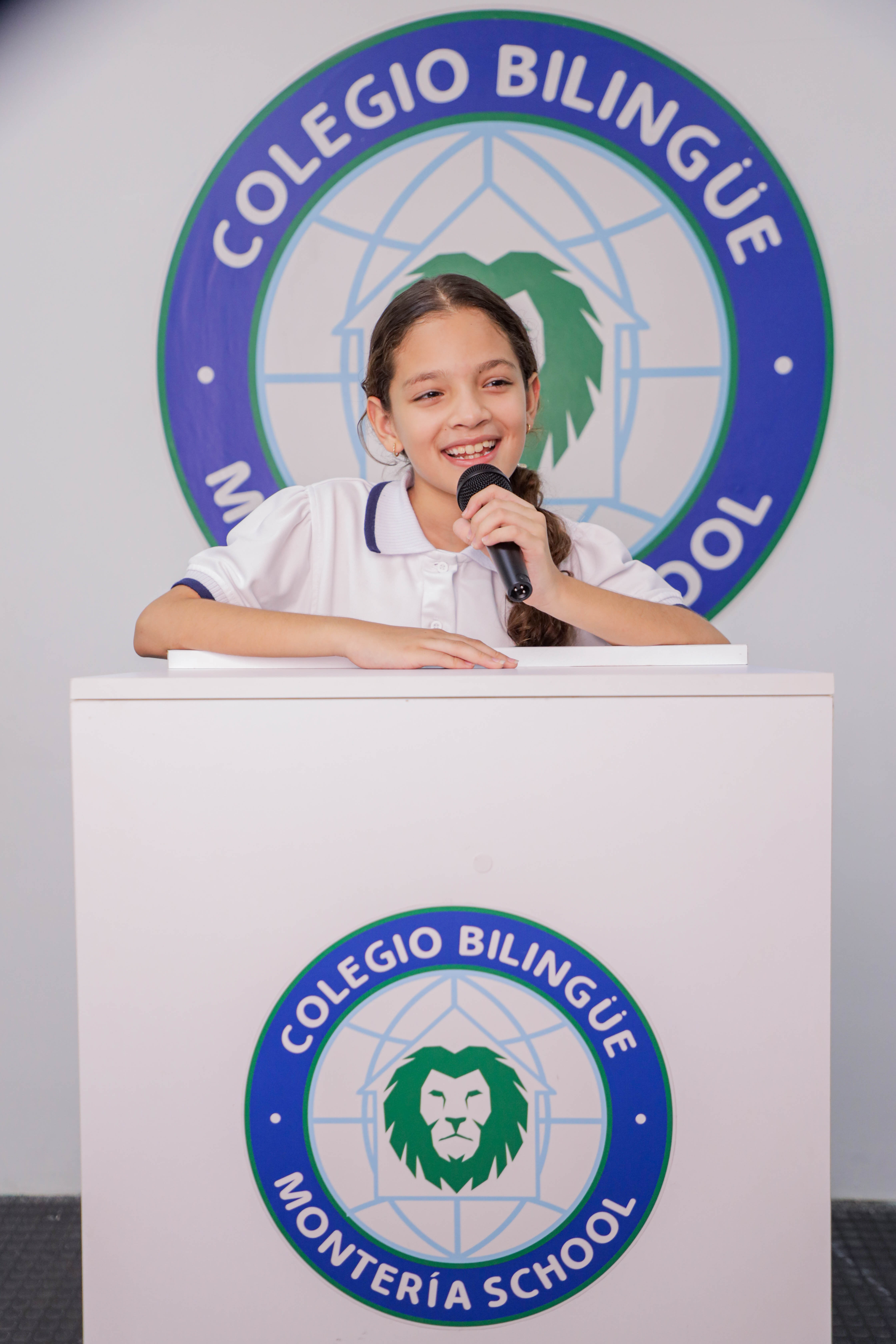 Nuestros estudiantes en la olimpiada de inglés